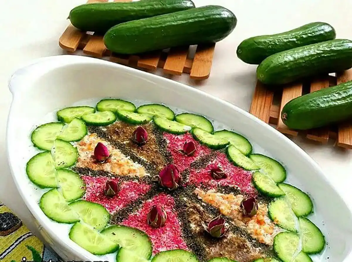 تزیین ماست و خیار مجلسی