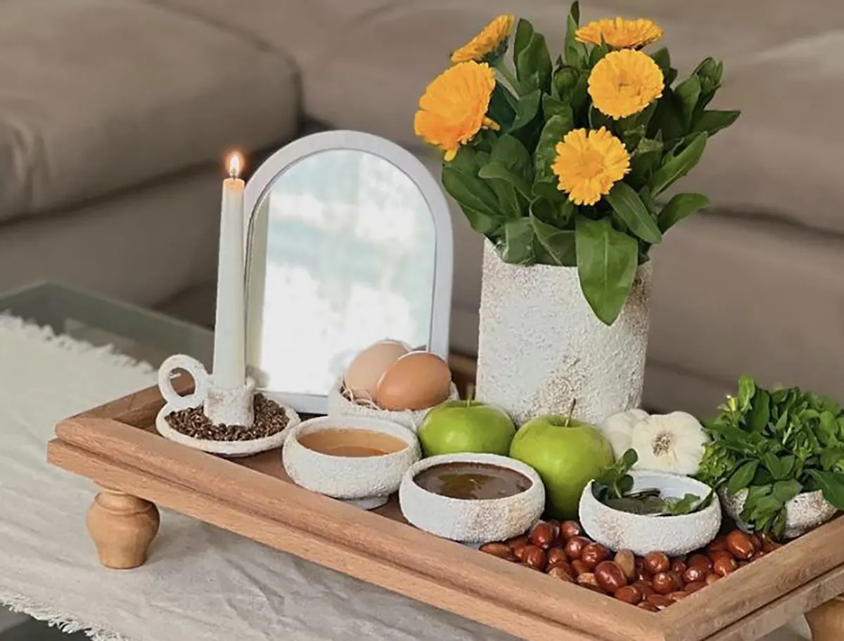 هفت سین نوروز مدرن عکس سفره هفت سین فانتزی سفره هفت سین ساده و شیک سفره هفت سین امسال چه رنگی است عکس سفره هفت سین در خانه سفره هفت سین ساده و کم خرج عکس سفره هفت سین ساده سفره هفت سین مدرن هفت سین لاکچری
