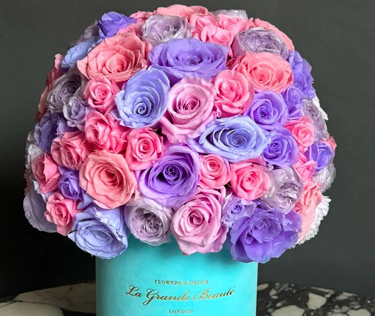 باکس گل لاکچری باکس گل لاکچری اینستاگرام باکس گل لاکچری برای تولد گل لاکچری عاشقانه باکس گل لاکچری مردانه جدیدترین باکس گل قیمت باکس گل لاکچری