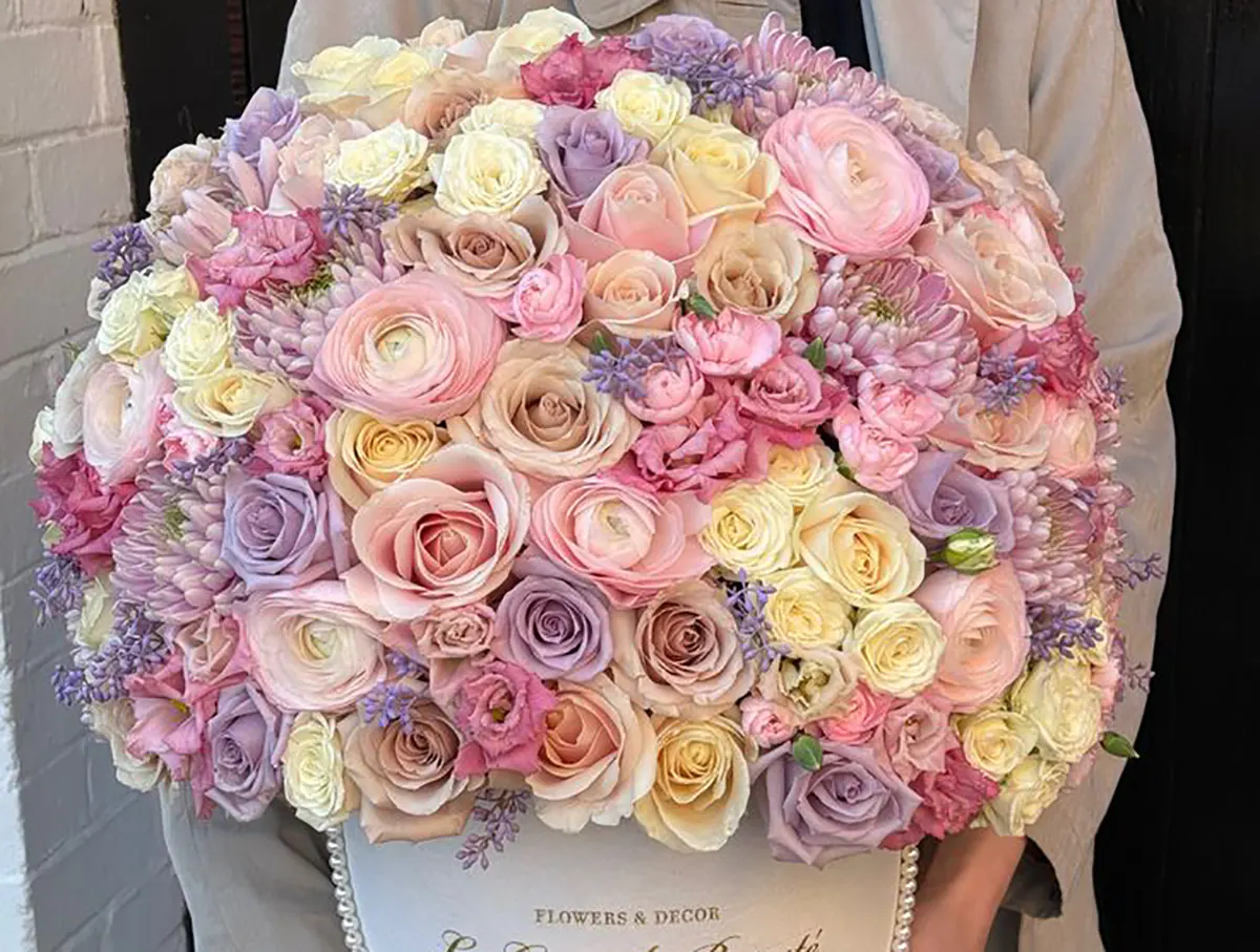  باکس گل لاکچری باکس گل لاکچری اینستاگرام باکس گل لاکچری برای تولد گل لاکچری عاشقانه باکس گل لاکچری مردانه جدیدترین باکس گل قیمت باکس گل لاکچری