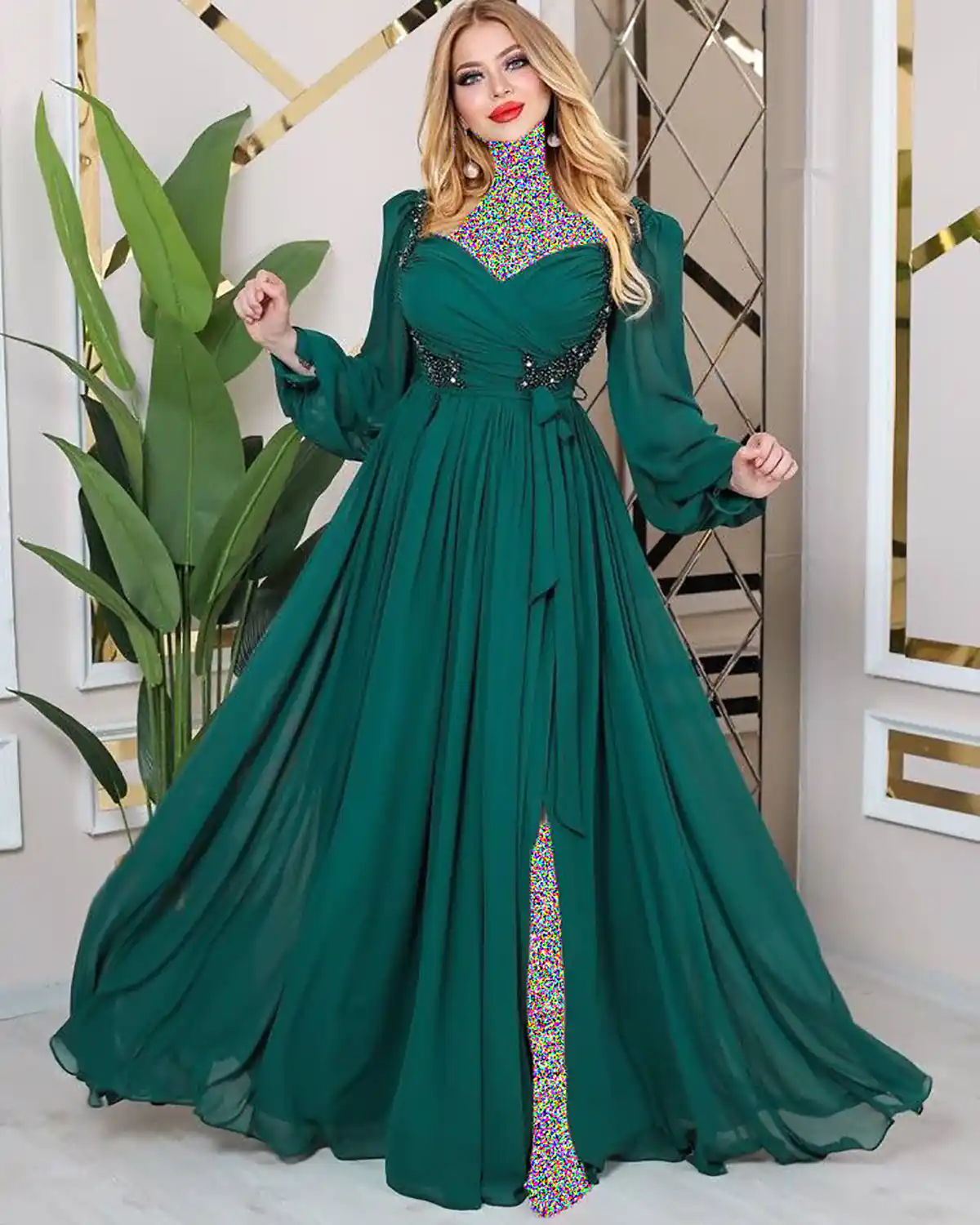 لباس مجلسی سبز پوشیده