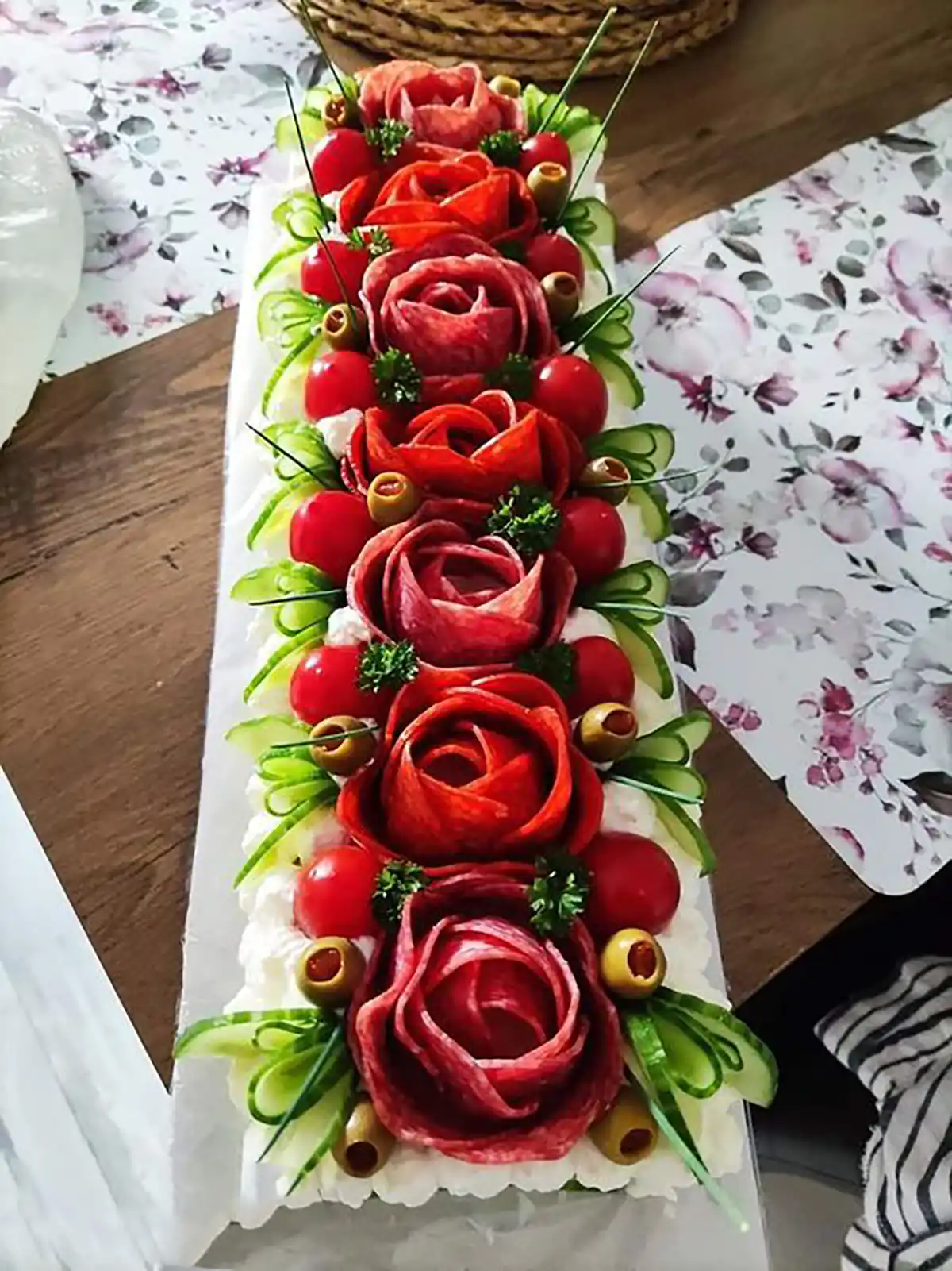سس سالاد کاهو