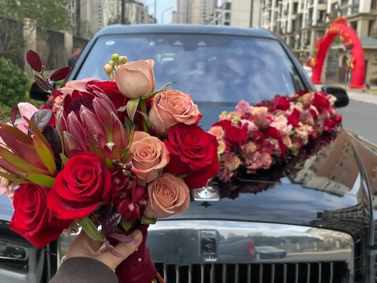 ماشین عروس لاکچری