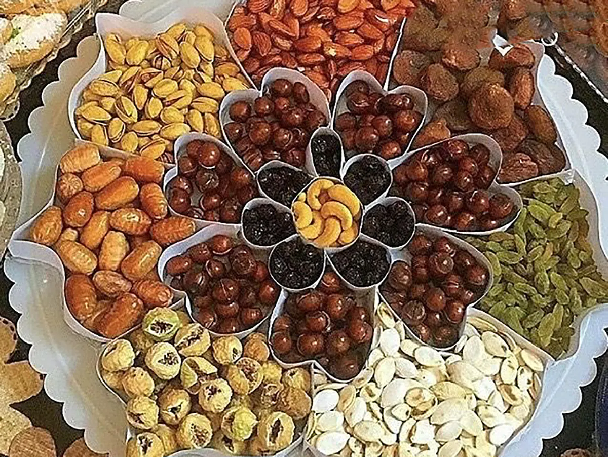تزیین اجیل مجلسی تزیین آجیل ساده و شیک تزیین آجیل تک نفره تزیین آجیل عروس تزیین آجیل در جام تزیین آجیل در تنگ شیشه ای تزیین آجیل شب یلدا