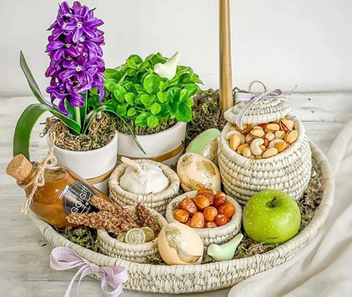 سفره هفت سین لاکچری سفره هفت سین ساده و شیک عکس سفره هفت سین سفره هفت سین امسال چه رنگی است عکس سفره هفت سین فانتزی سفره هفت سین ۱۴۰۳ سفره هفت سین مدرن