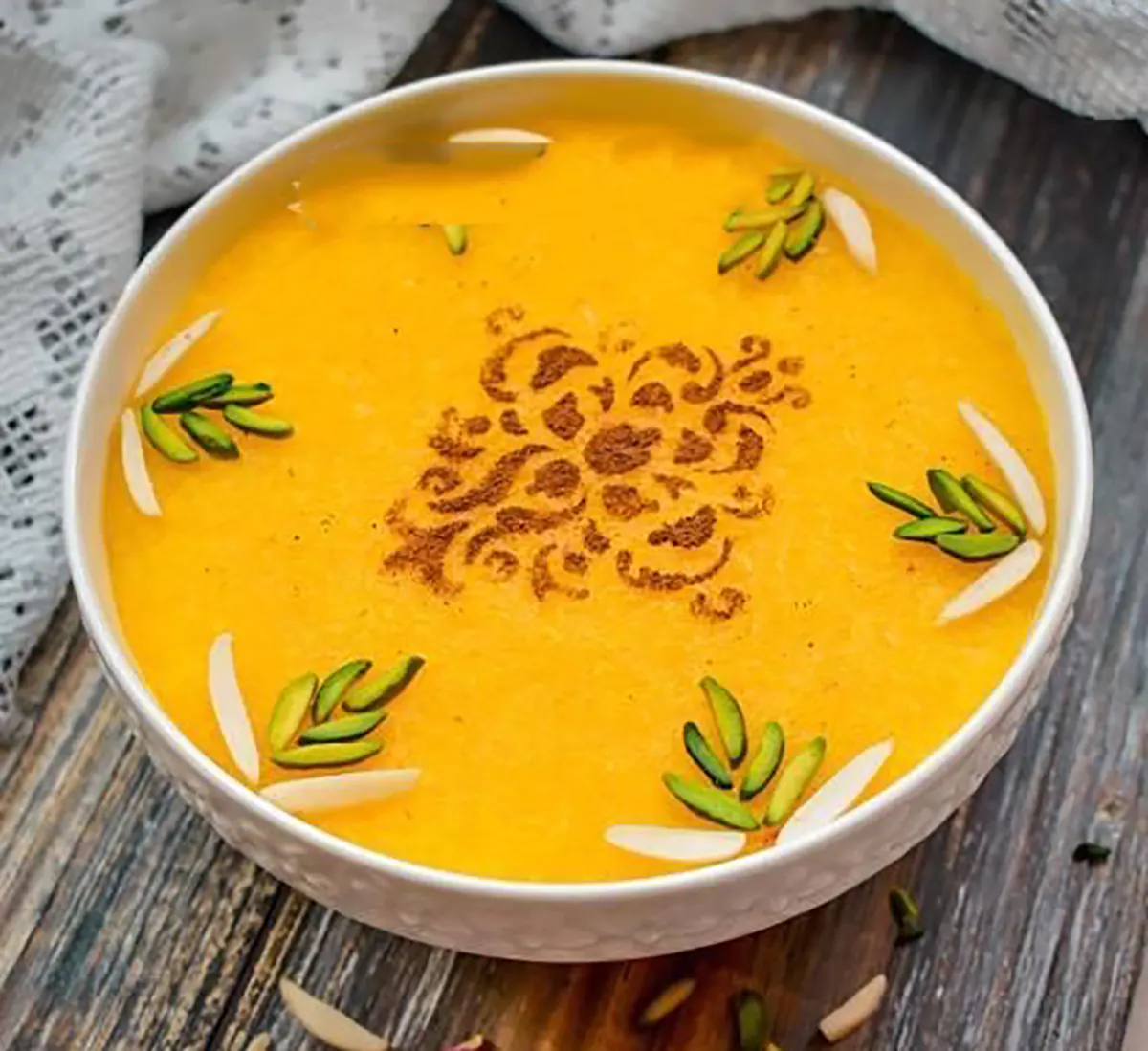 دیزاین شله زرد رمضان تزیین شله زرد ساده و شیک طرز تهیه شله زرد برای 15 نفر تزیین شله زرد با دارچین بدون شابلون طرز استفاده شابلون روی شله زرد تزیین شله زرد در ظرف مستطیل طرز تهیه شله زرد برای ۴ نفر