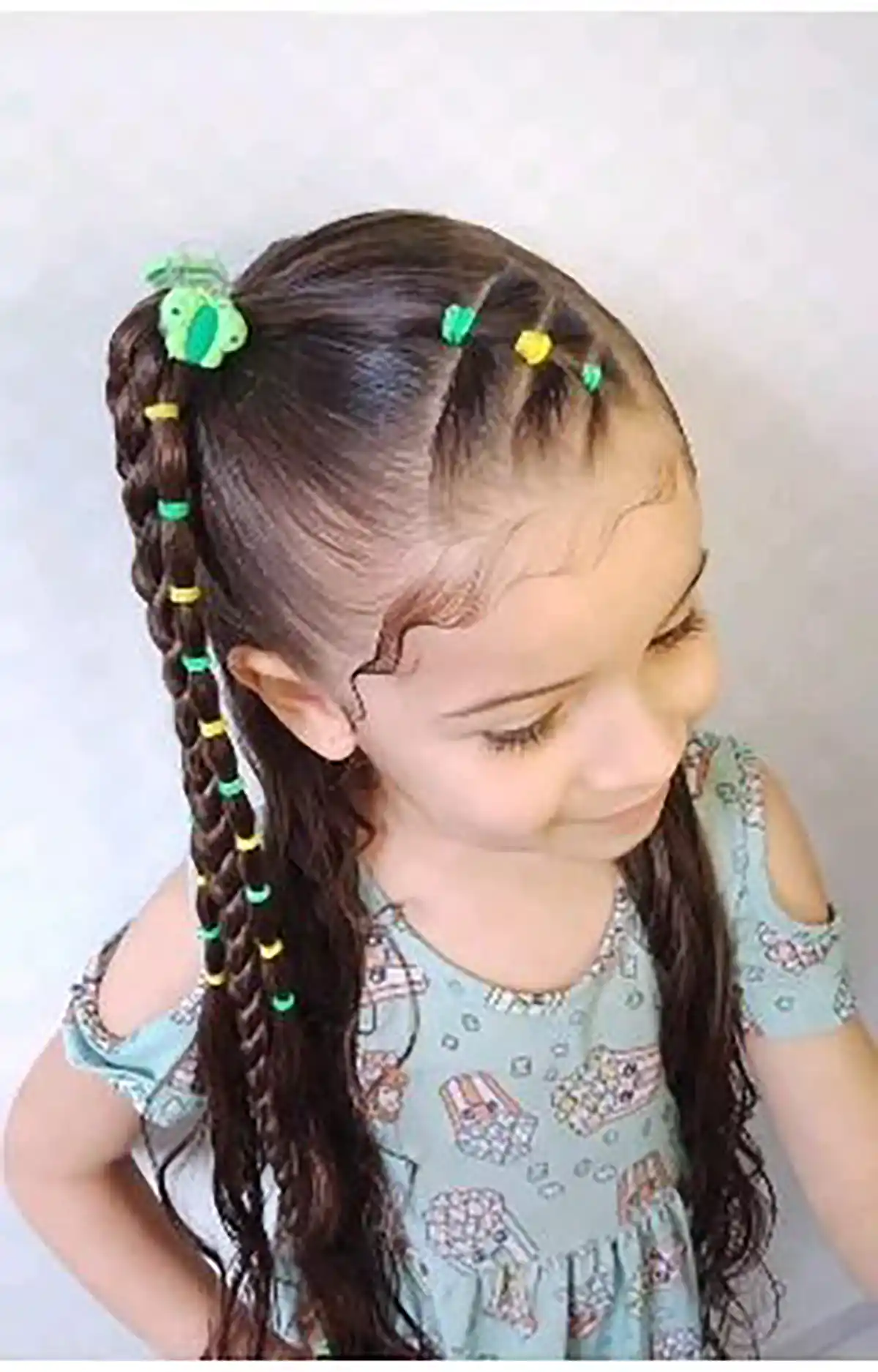 بافت مو دخترانه با مو رنگی
مدل بافت مو دخترانه ساده و شیک
بافت مو دخترانه کوتاه
مدل مو ساده و شیک دخترانه
انواع بافت مو
بافت مو ساده
