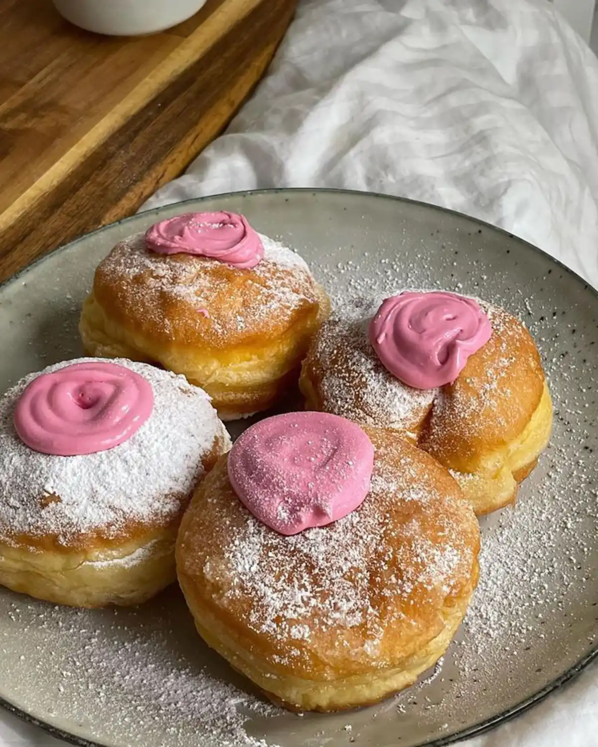 طرز تهیه مدل دونات خانگیدونات خانگی بدون خمیرمایهدونات با ماست چطور درست کنمبهترین مدل دونات خانگیدونات خانگی در فر سادهمدل دونات خانگی با شیر