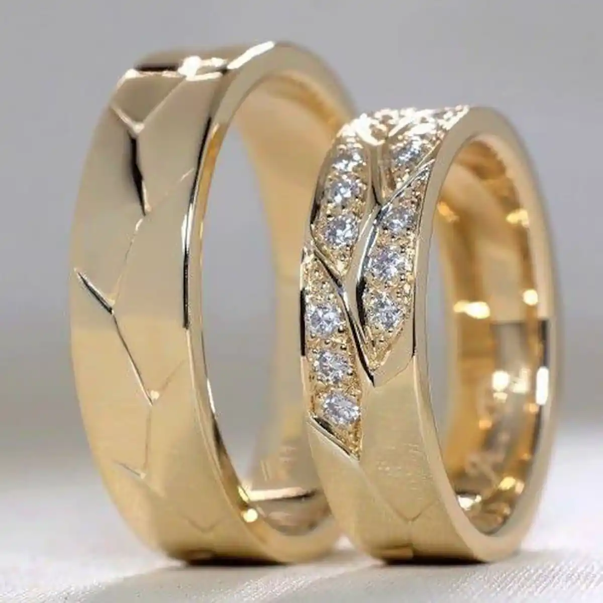 حلقه ست لاکچری زن و شوهرمدل حلقه ست لاکچری جدیدقیمت حلقه ست لاکچری طلاحلقه ست لاکچری با برلیانحلقه ست لاکچری خاص و سادهحلقه ست لاکچری رزگلد زنونهحلقه ست لاکچری مردونه خاص