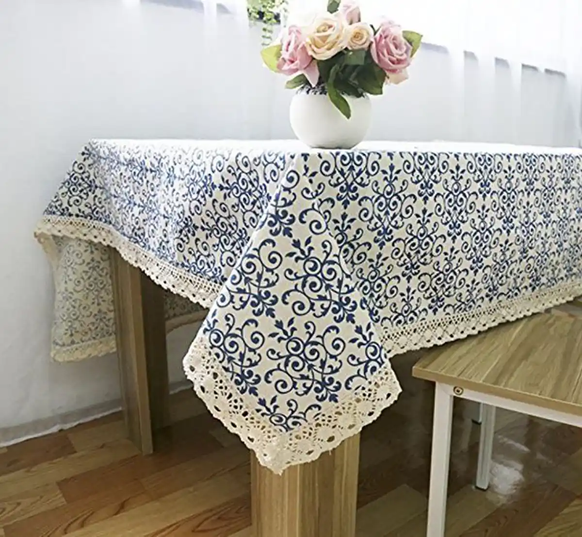 رومیزی پارچه ای خاص