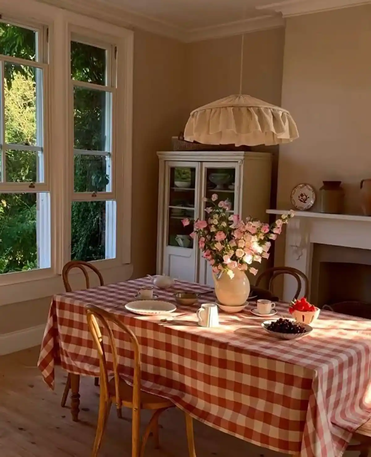رومیزی مدرن
رومیزی پارچه ای فانتزی
رومیزی های شیک
رومیزی فانتزی
رومیزی سیلیکونی
رومیزی مخمل