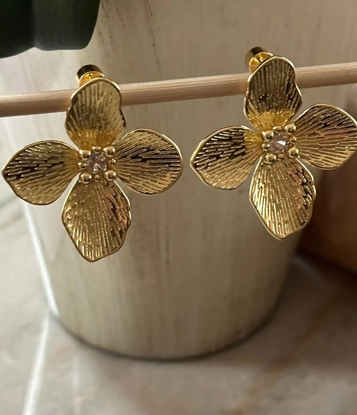 گوشواره طرح گل رز
گوشواره طلا گل پنج پر
گوشواره طرح گل طلا
گوشواره میخی طلا دیجی کالا
گوشواره میخی نگینی
گوشواره طلا طرح گل رز