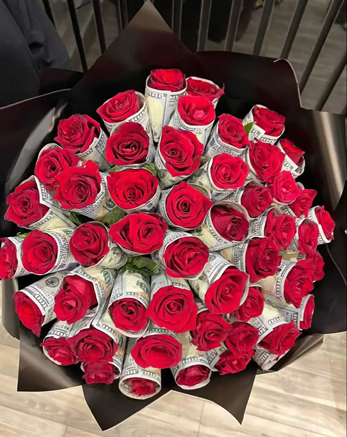 باکس گل لاکچری
باکس گل و پول
باکس گل تولد
باکس گل خالی
باکس گل مردانه
باکس گل ارزان