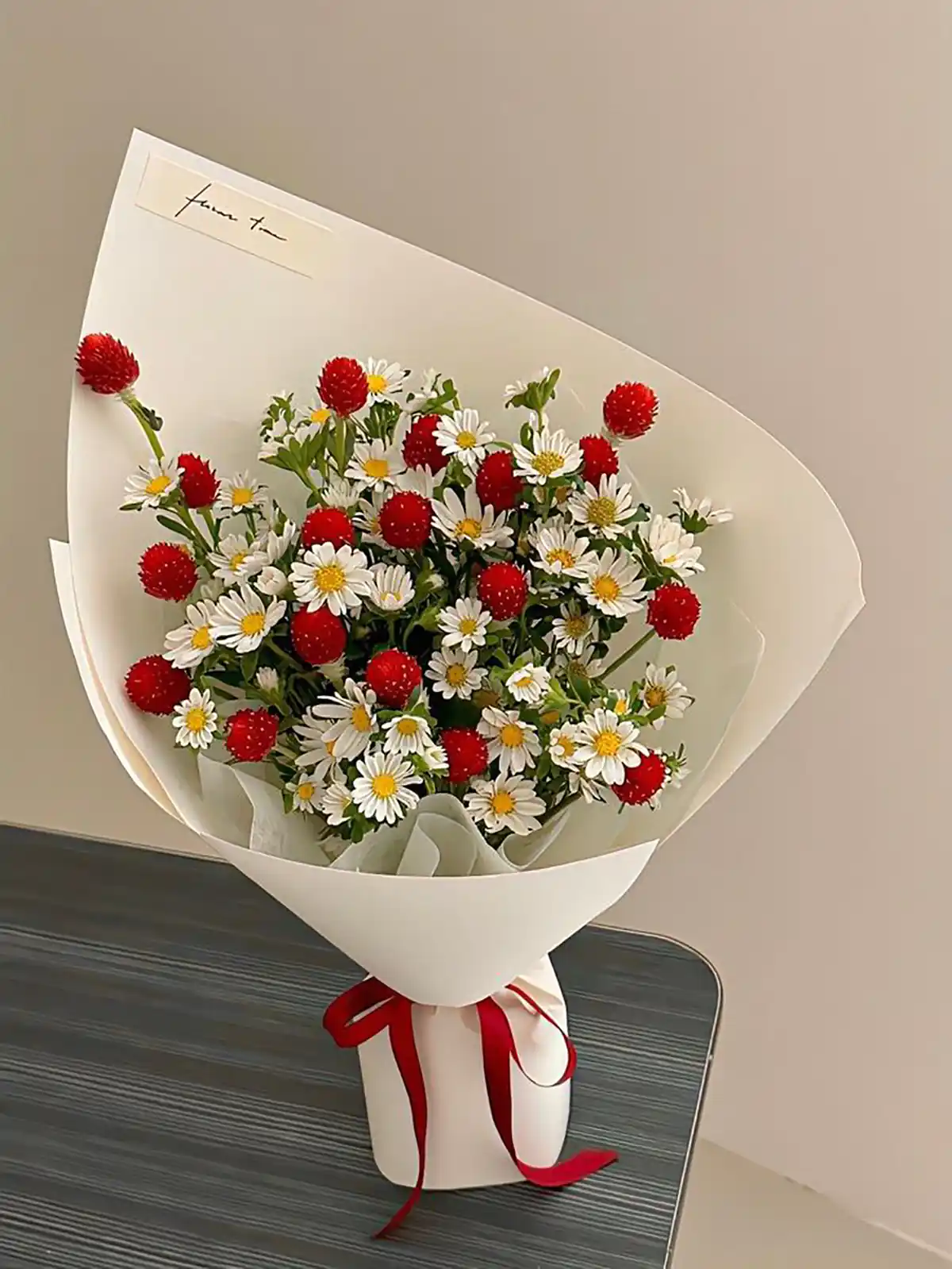 دسته گل ساده و شیک دسته گل لاکچری دسته گل ارزان دسته گل کوچک برای هدیه دسته گل ژیپسوفیلا دسته گل هدیه