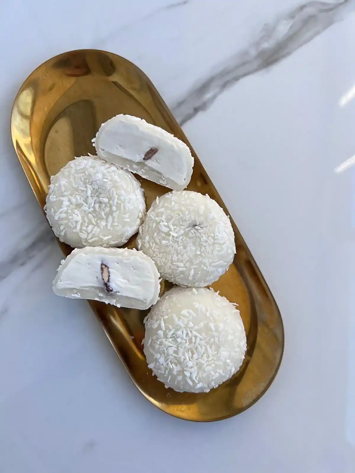 طرز تهیه موچی بدون نشاسته ذرت
طرز تهیه موچی با آرد گلوتینوس
طرز تهیه موچی روی گاز
طرز تهیه موچی نی نی سایت
قیمت موچی
چگونه موچی درست کنیم شکلاتی
