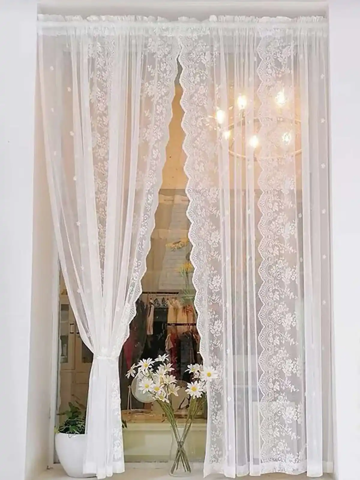 پرده جداکننده ی فضا