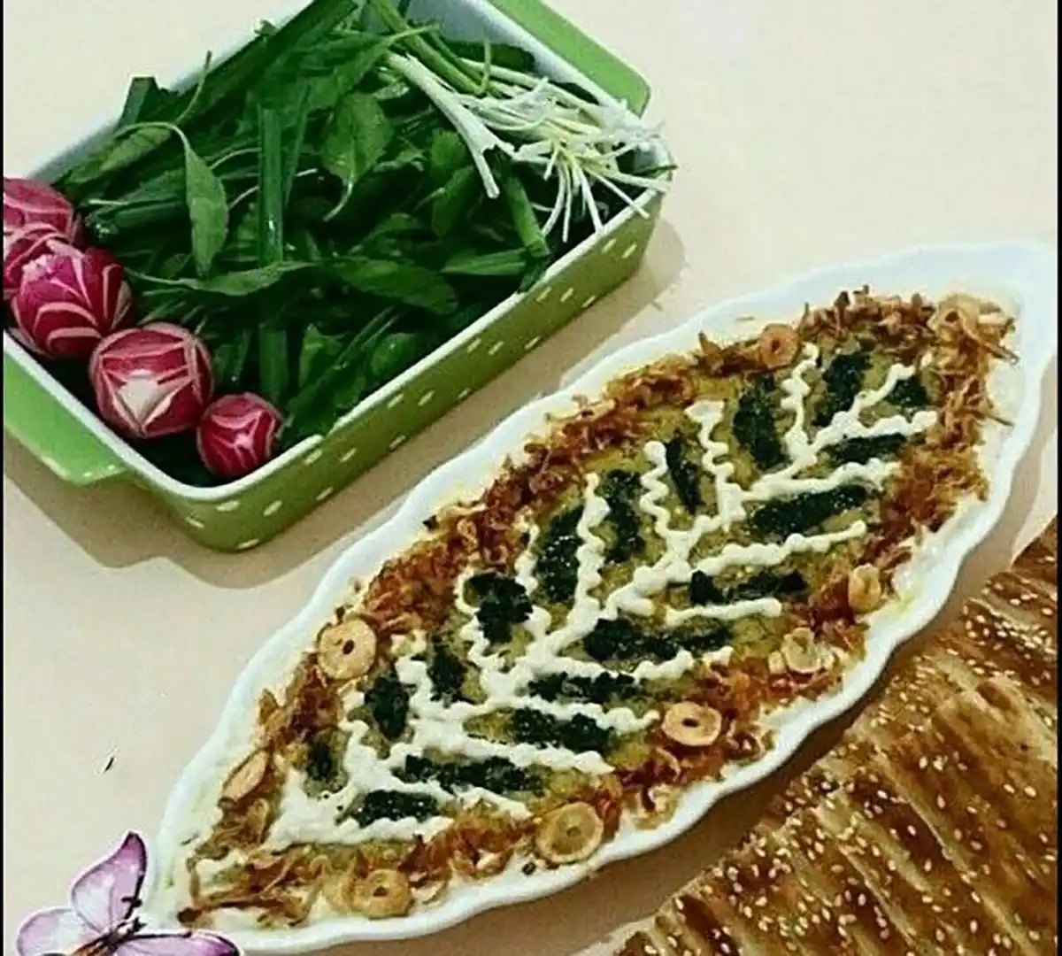 تزیین آش رشته با کشک و پیاز داغ
تزیین آش رشته ساده و زیبا
طرز تهیه کشک برای تزیین آش رشته
عکس آش رشته تزیین شده
تزیین آش رشته نذری ساده
تزیین آش رشته برای مدرسه
تزیین آش رشته با قیف
تزیین آش رشته با خلال دندان
