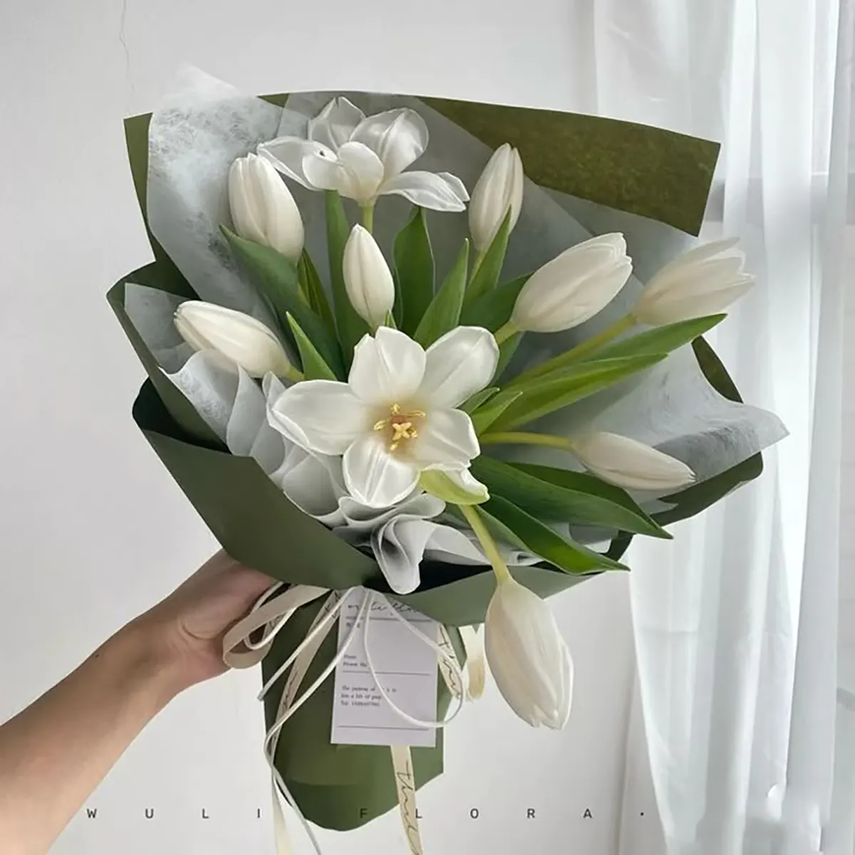 دسته گل کوچک برای هدیه دسته گل ساده و شیک دسته گل کوچک و شیک عکس دسته گل زیبا برای هدیه عکس دسته گل طبیعی دسته گل خاص