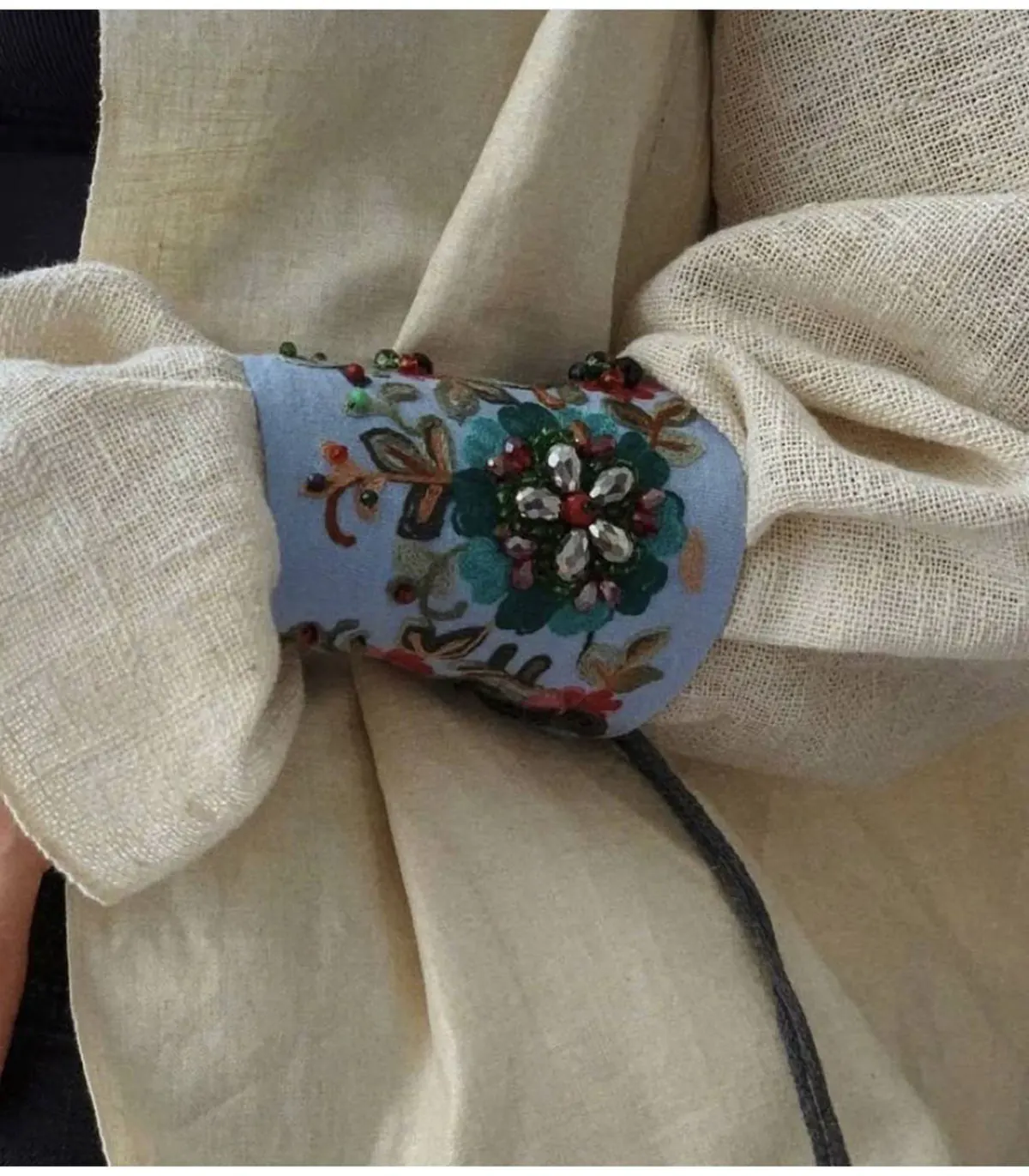 دستبند سنگی زیبا دستبند بافت چرم دستبند بافت با سنگ بهترین سنگ برای دستبند دستبند سنگ انرژی خرید دستبند سنگی زنانه