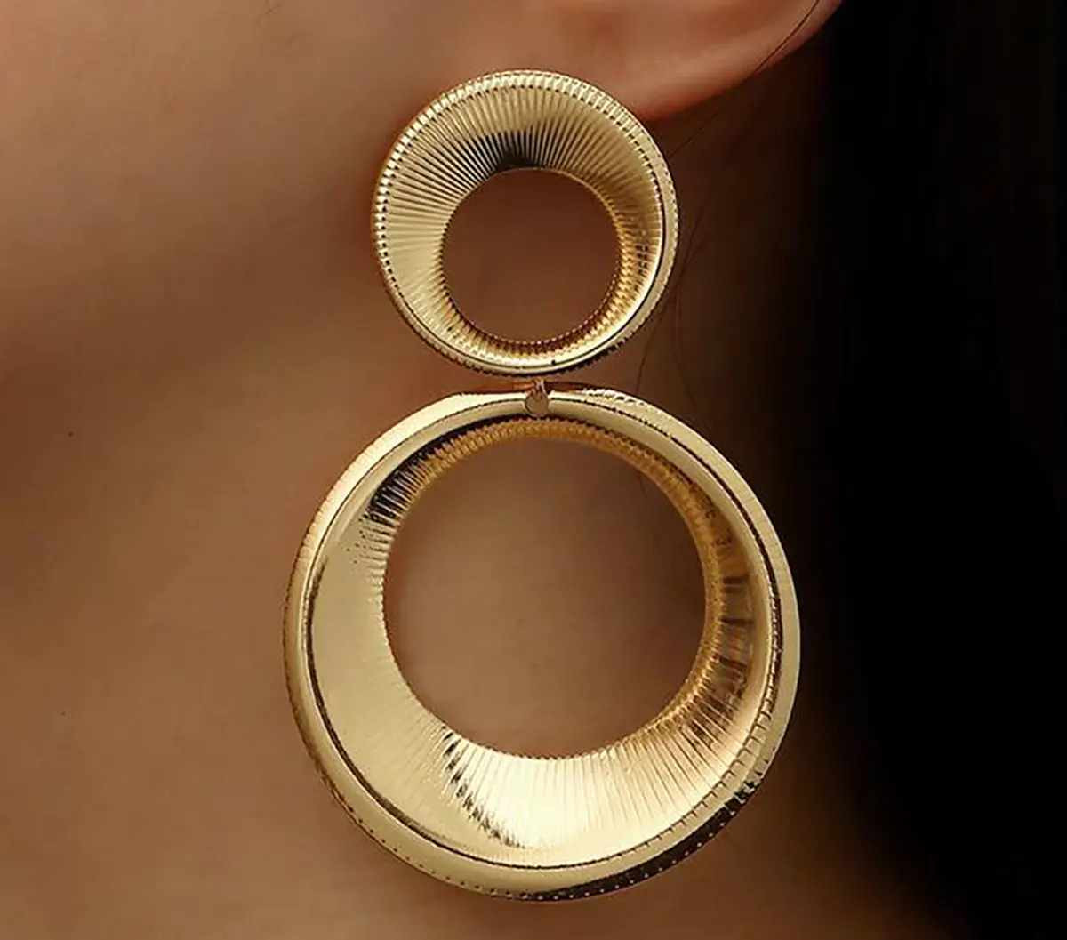 گوشواره حلقه ای آویزدار
گوشواره حلقه ای بزرگ طلا
گوشواره حلقه ای طلا
گوشواره حلقه ای کوچک طلا
گوشواره حلقه ای جدید طلا
گوشواره حلقه ای ساده
گوشواره حلقه ای البرنادو
گوشواره حلقه ای استیل