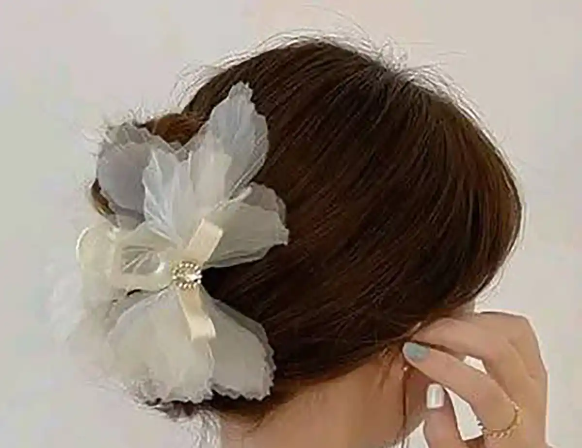 پاپیونی
گیره پاپیونی ترند
پاپیون مو
گیره مو فانتزی
اکسسوری مو دیجی کالا
خرید کلیپس مو
اکسسوری دخترانه
