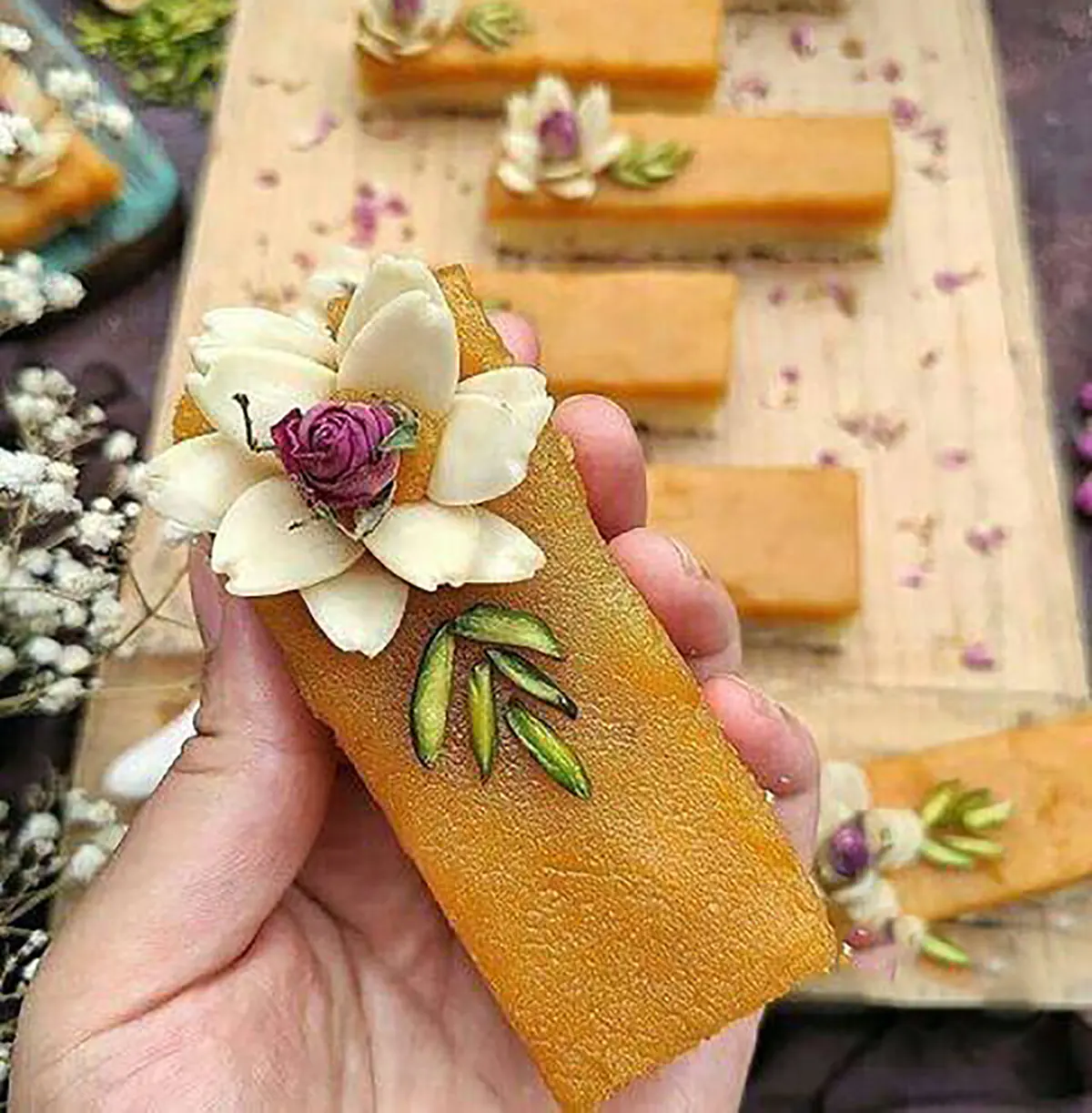 2022
طرز تهیه حلوا با یک کیلو آرد
ظرف حلوا نذری
طرز تهیه حلوای پوک
طرز تهیه حلوای زعفرانی برای مراسم ختم
طرز تهیه حلوا برای ۳۰۰ نفر