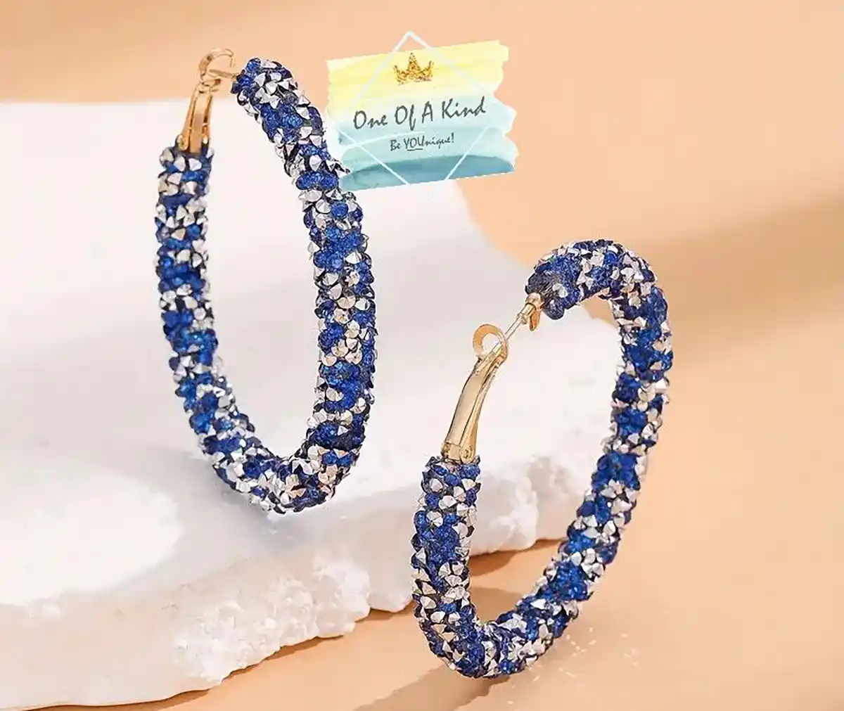 گوشواره حلقه ای کوچک طلا
گوشواره حلقه ای جدید طلا
گوشواره حلقه ای نگین دار طلا
گوشواره حلقه ای طلا
گوشواره کارتیه حلقه ای طلا
گوشواره حلقه ای آویزدار