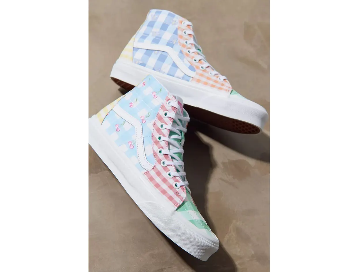 قیمت کفش آل استار اصل
کفش کانورس رنگی shoes
کفش کانورس رنگی converse
تشخیص کفش آل استار اصل
کانورس اصل