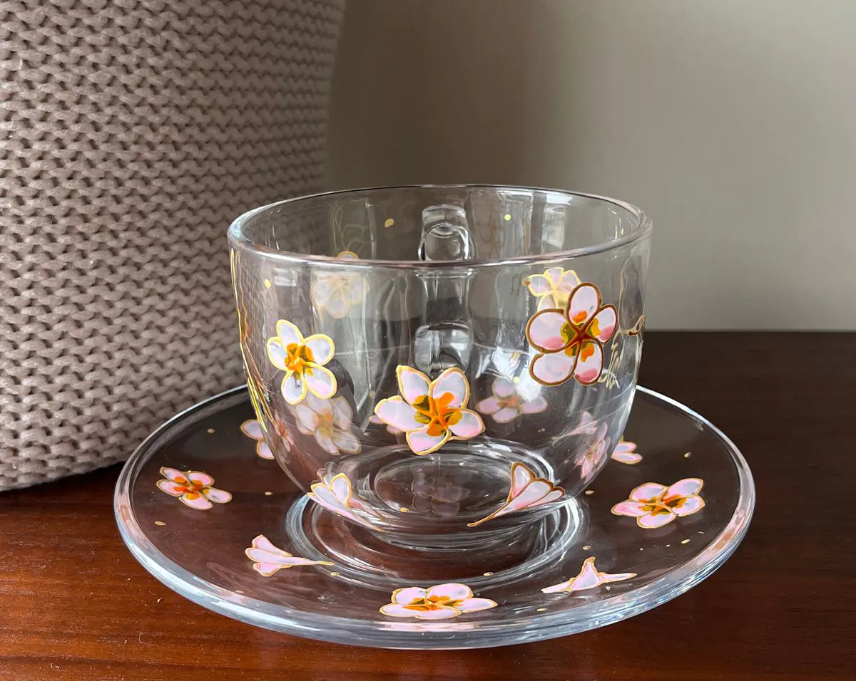 فنجان چای خوری کریستال
استکان چای خوری شیک
لیوان چای خوری پاشاباغچه
لیوان شیشه ای
استکان کمر باریک
استکان چای مجلسی