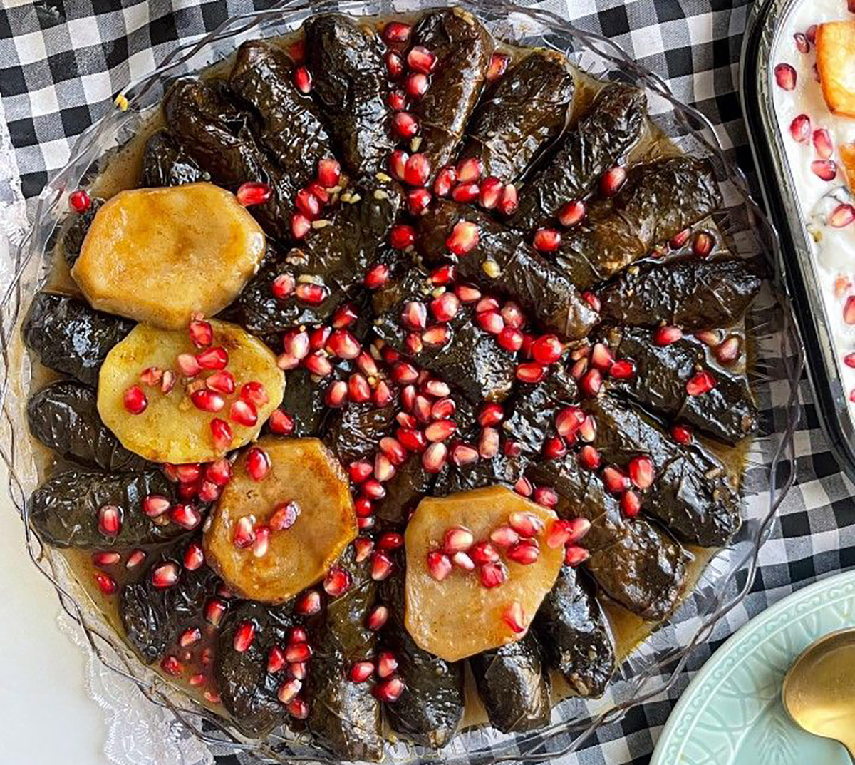 طرز تهیه دلمه برگ مو اصفهانی
