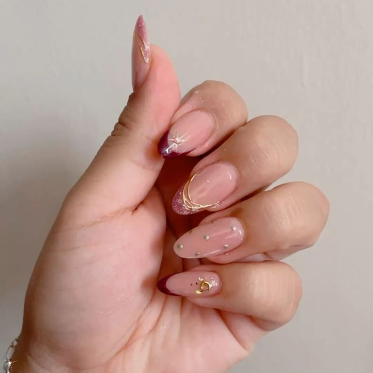 طرح ناخن شیک و باکلاس ۱۴۰۴