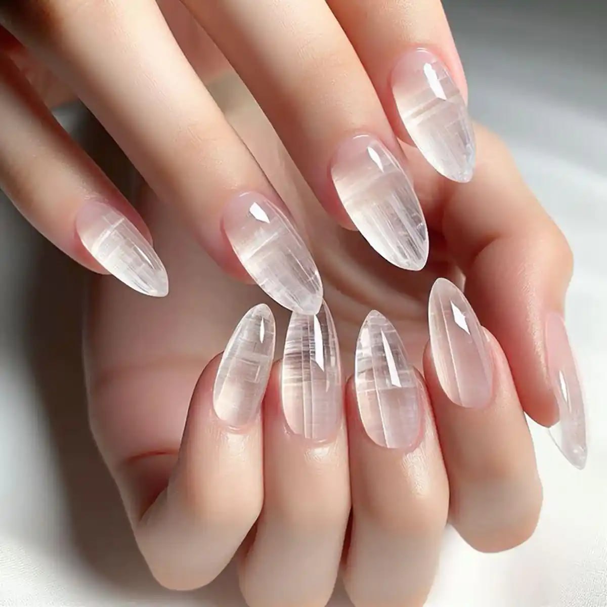 طرح ناخن شیک و باکلاس کوتاه