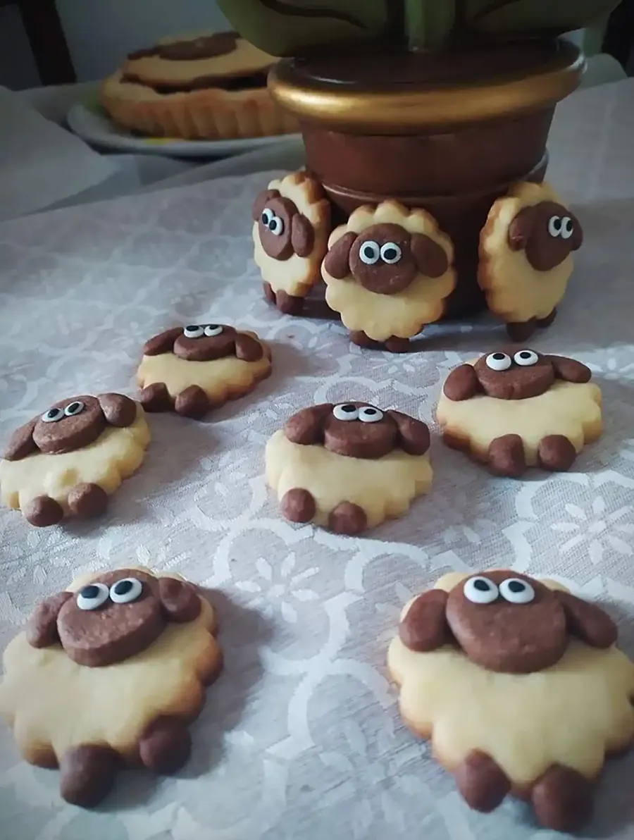 کوکی خانگی شکلدار برای مهمانی بچهها