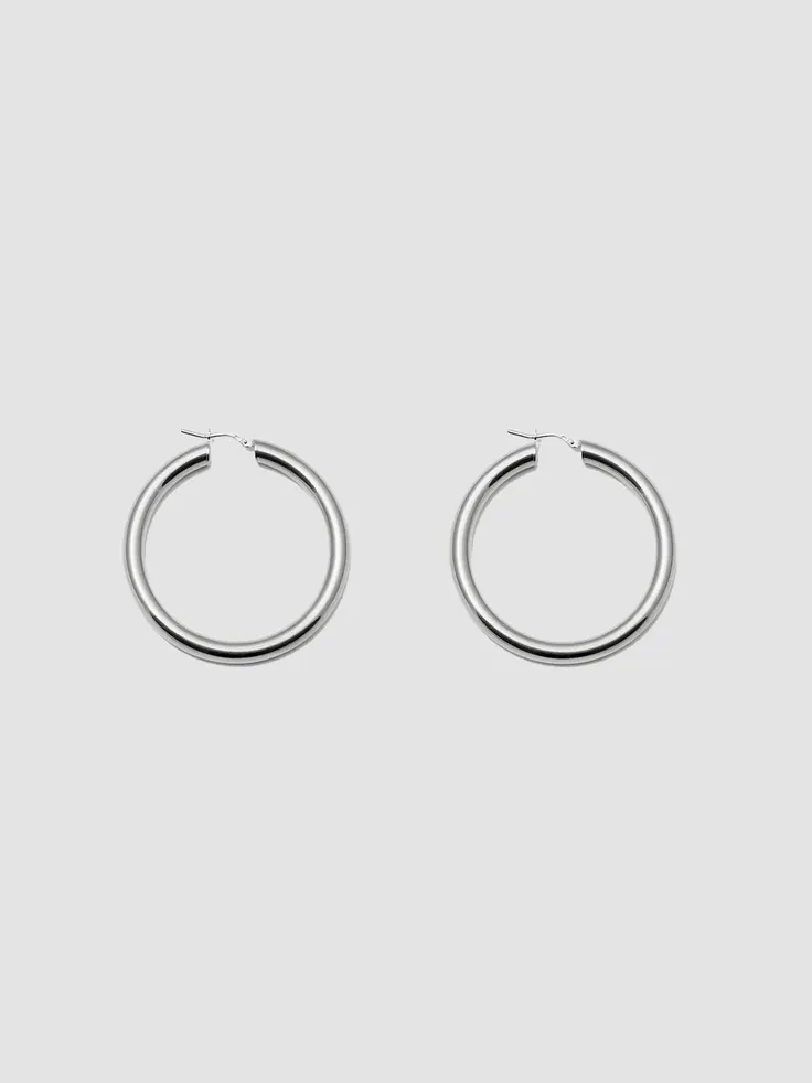 گوشواره حلقه درشت نقره‌ای ساده و شیک